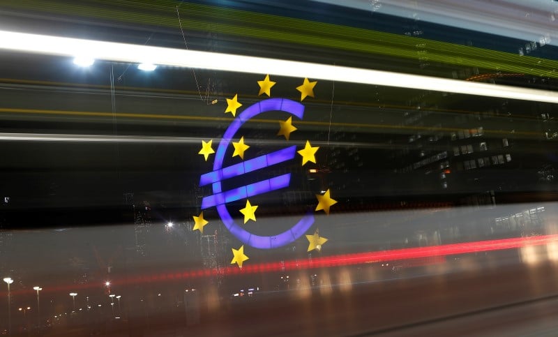 Les ministres allemand et francais de l'economie pour un budget de la zone euro