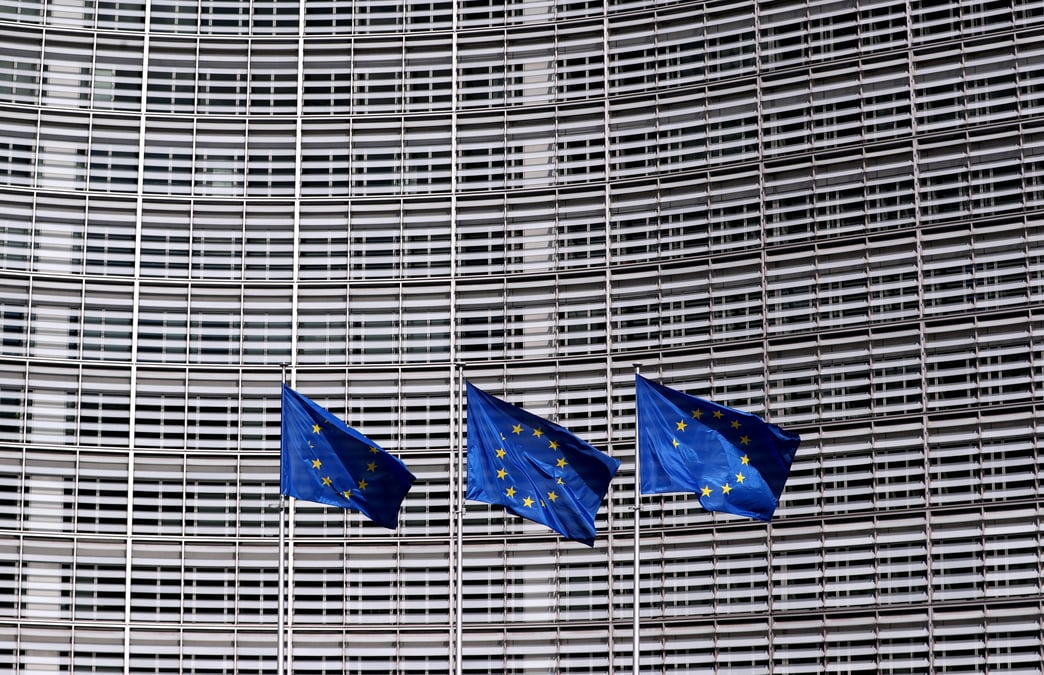 L'ue accuse bmw, daimler et vw d'entente sur les emissions polluantes