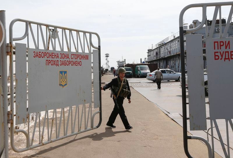 Combats près de Marioupol, dans le sud-est de l'Ukraine