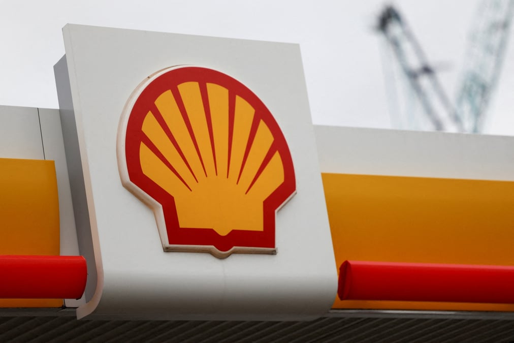 Le logo de shell sur une station-service dans le sud-est de londres