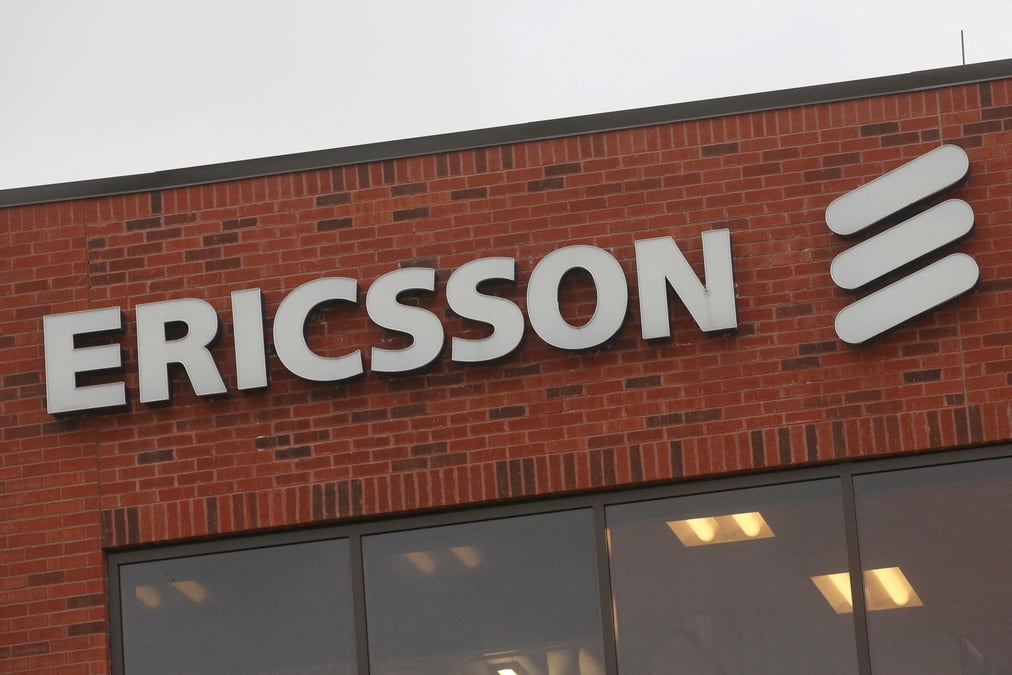 Un logo d'ericsson a l'exterieur des bureaux de l'entreprise a kanata, ontario, canada