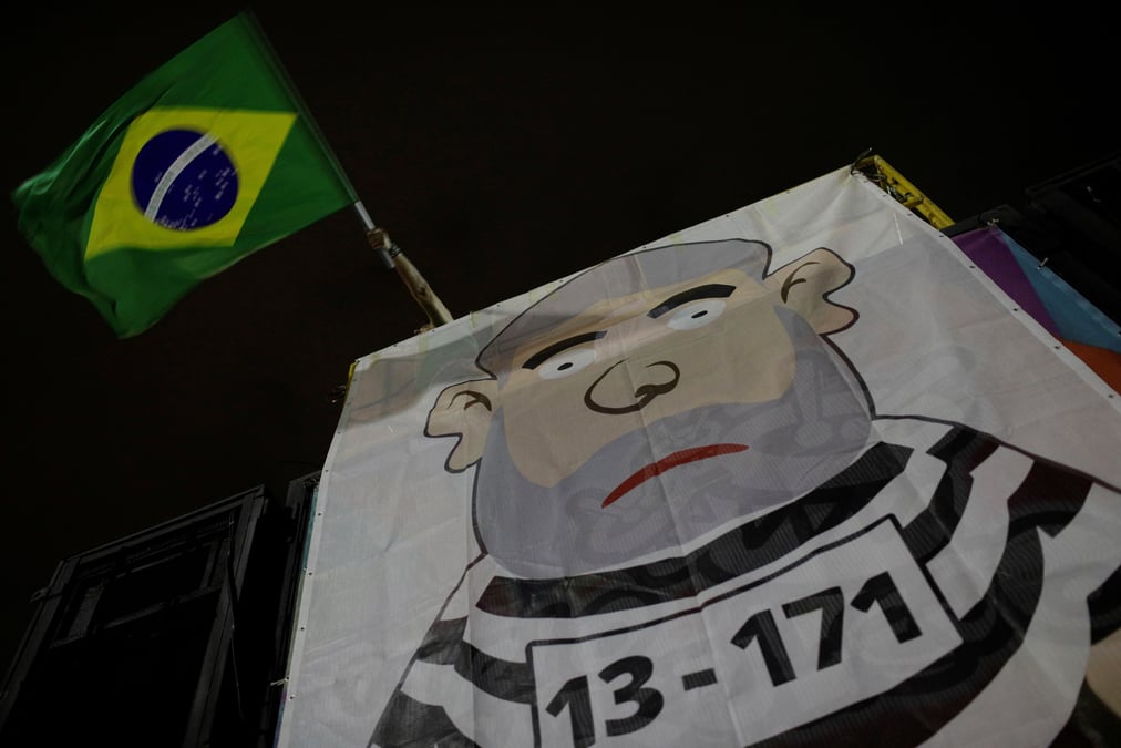 La cour supreme bresilienne delibere sur le sort de lula