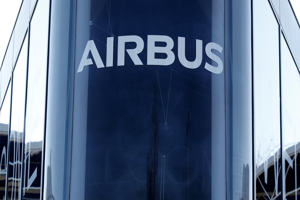 Airbus revoit en hausse sa prevision de demande d'avions neufs