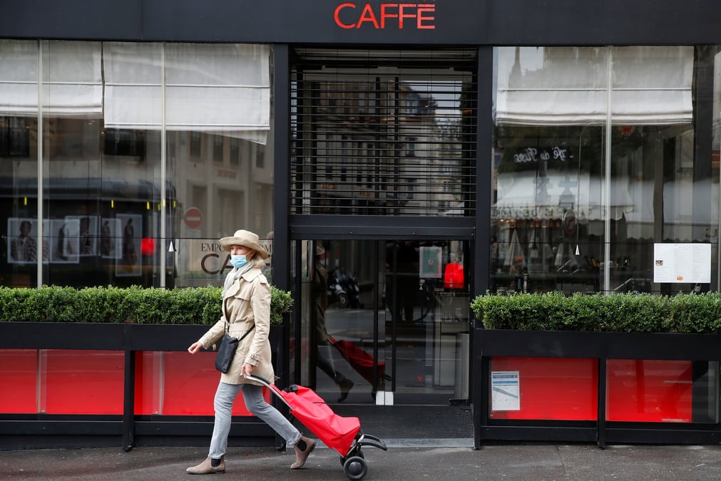 France: l'insee avertit du risque d'une rechute de l'economie en fin d'annee