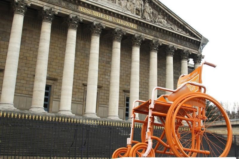 Délais pour l'accessibilité des handicapés