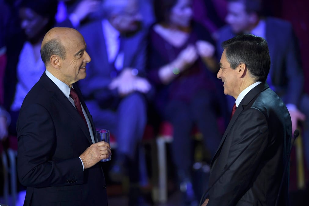 Fillon battrait juppe avec 65% des voix selon les sondages