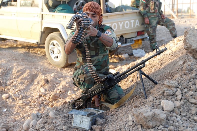 Combats entre forces irakiennes et kurdes pres de kirkouk
