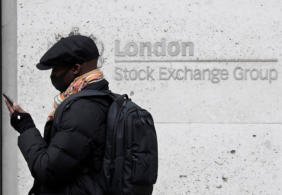 Made.com, le specialiste des meubles en ligne, prevoit une ipo a londres
