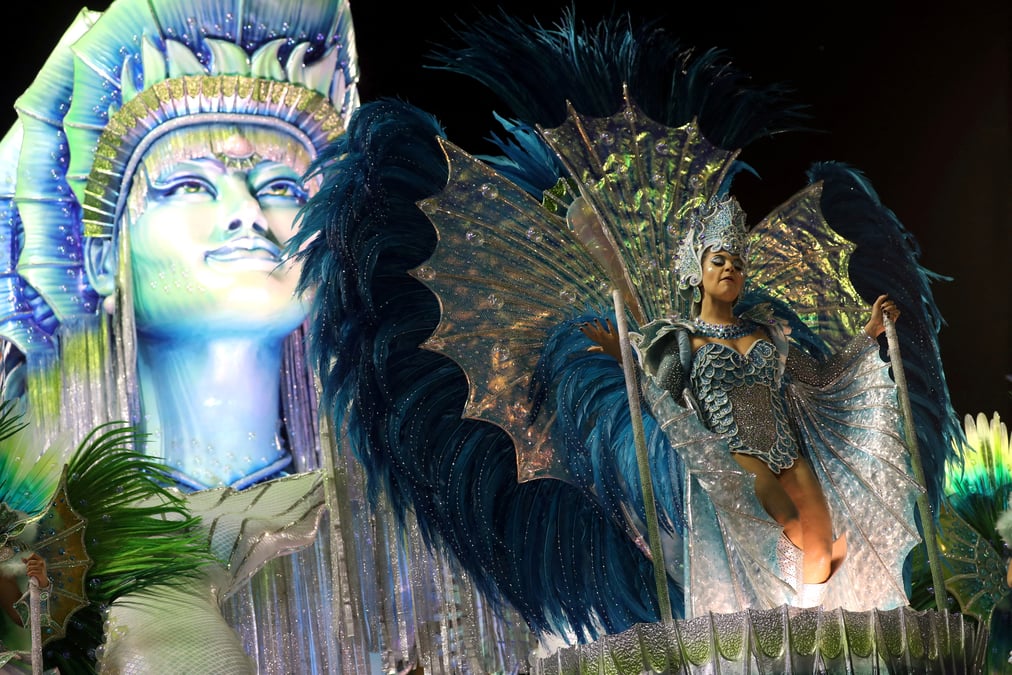 Bresil: format reduit pour le carnaval de rio a cause du coronavirus