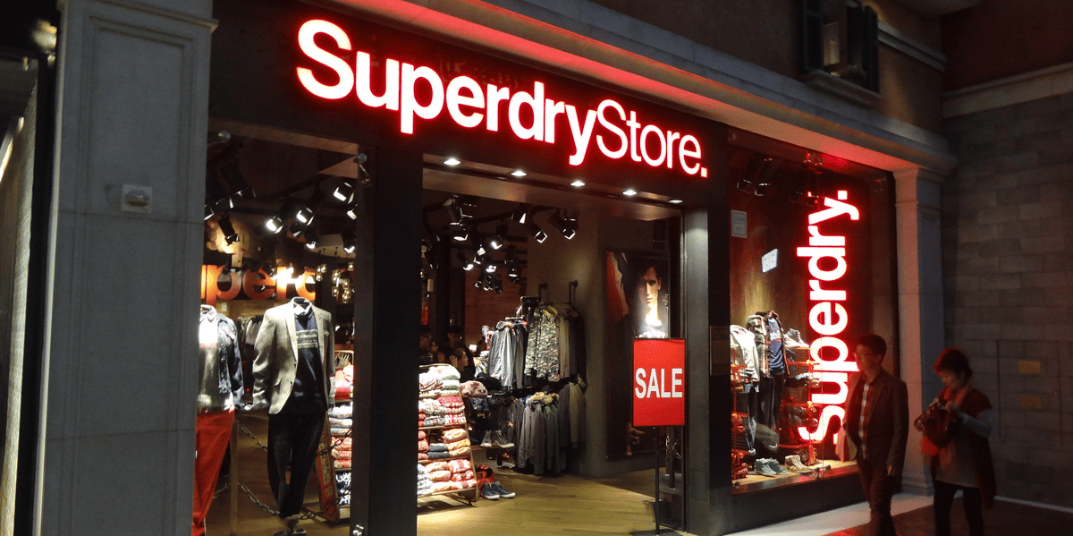 Superdry explique dans un communiqué qu'une offre de reprise ne serait pas dans le meilleur intérêt des actionnaires.