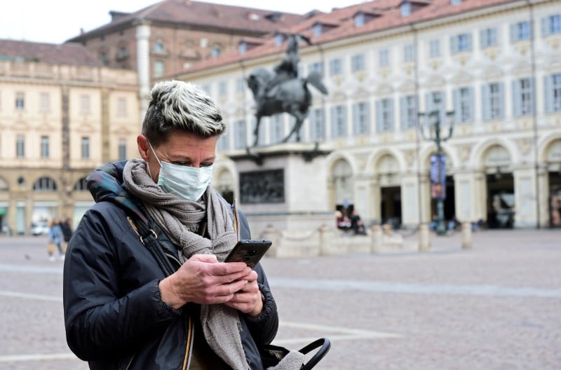 Coronavirus: huit operateurs europeens prets a partager leurs donnees