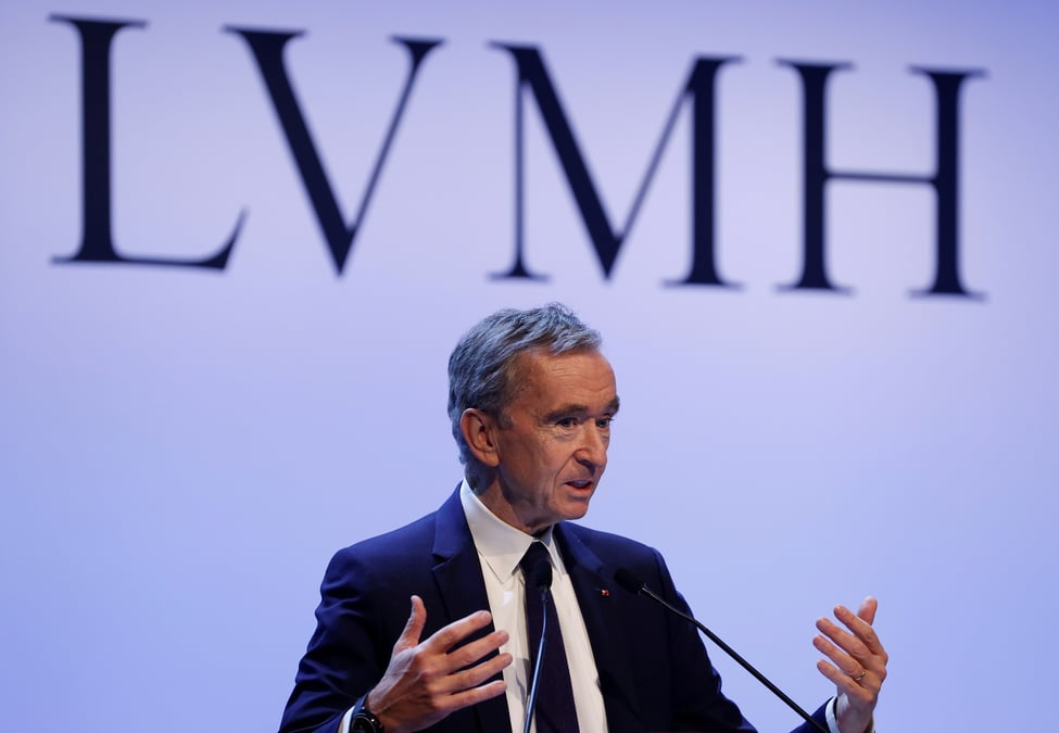 Vuitton limite le recul de l'activite de lvmh