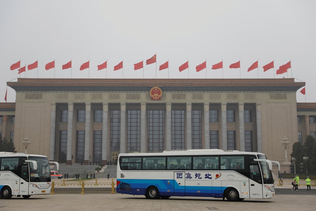Le parlement chinois va reporter les elections legislatives a hong kong