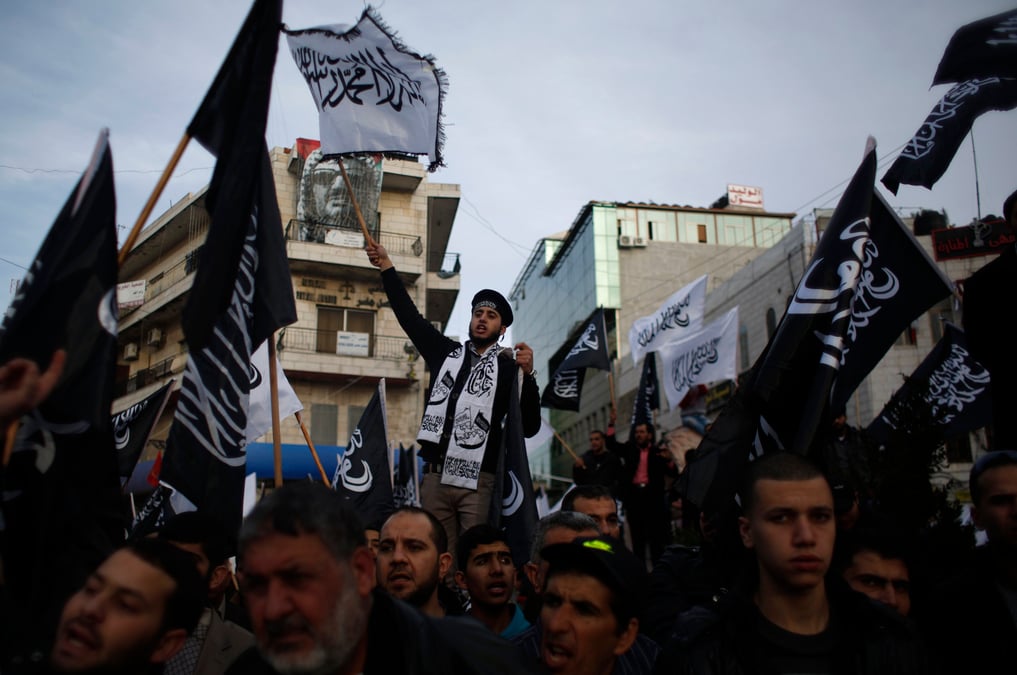 Des milliers de palestiniens contre charlie hebdo en cisjordanie