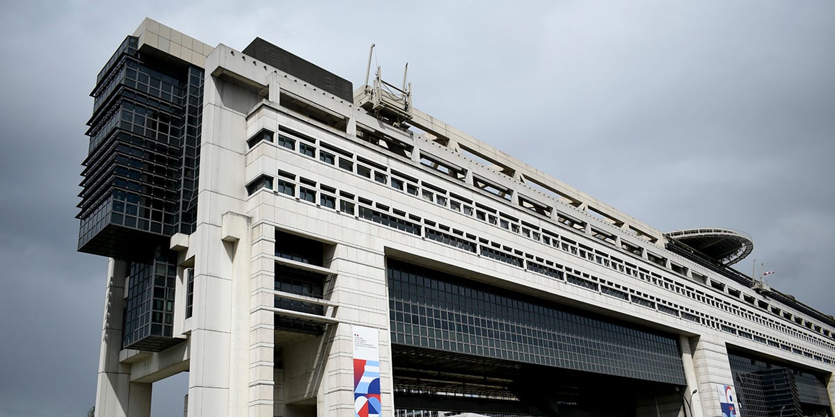 Quel que soit le scénario politique, un bras de fer entre Bercy et les partenaires européens se dessine.