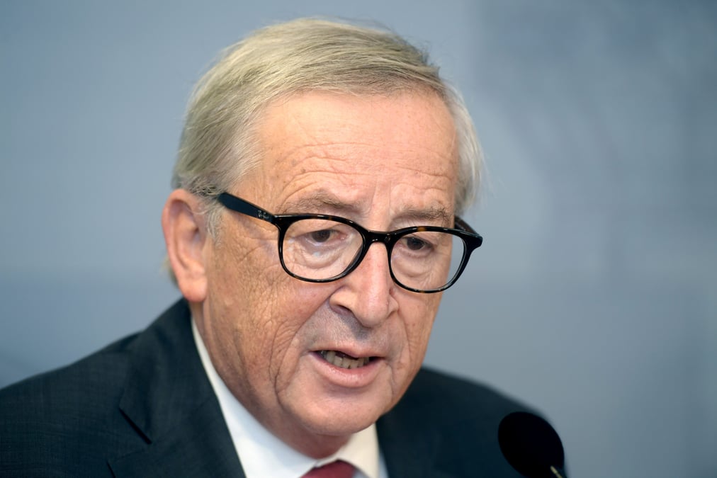 Pour juncker, rome s'eloigne des exigences du pacte de stabilite