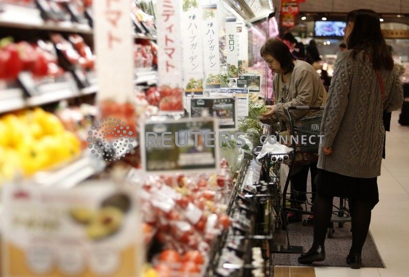 Japon: nouveau declin en novembre des depenses des menages