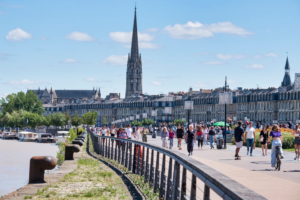 Centre-ville de Bordeaux quais