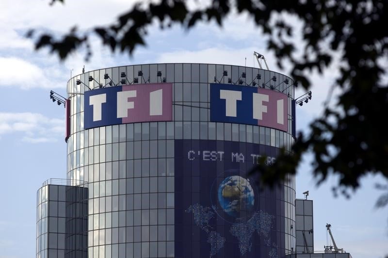 Foot: tf1 reconduit pour la diffusion des matchs l'equipe de france