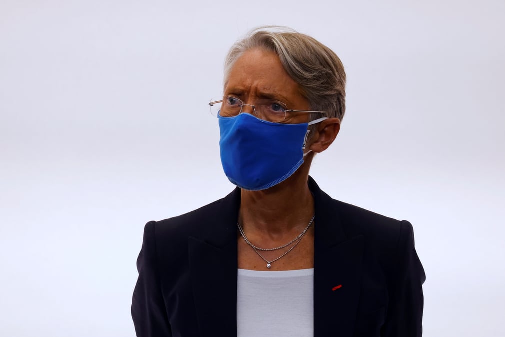 Borne hospitalisee apres avoir ete contaminee par le coronavirus, annonce le ministere