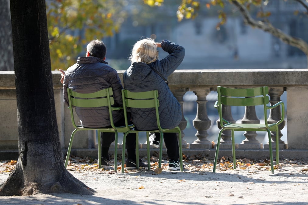 Retraites: le gouvernement ne retire pas l'"age-pivot" du projet de loi