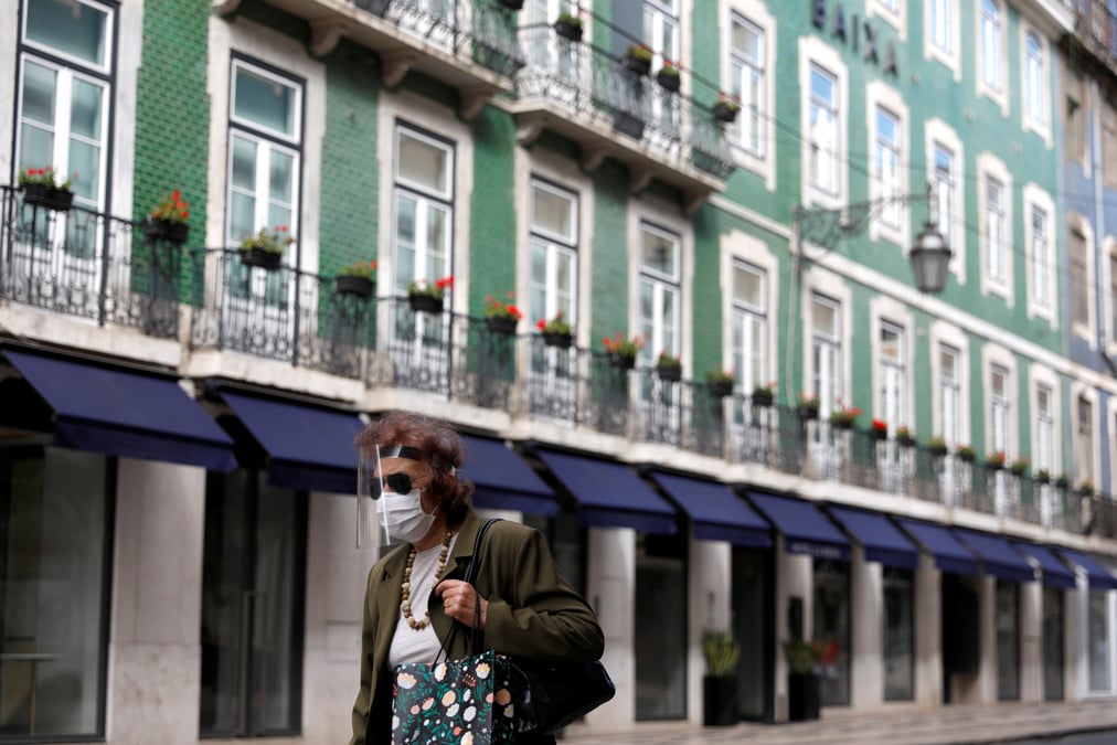 Coronavirus: plus forte remontee des cas au portugal depuis mai