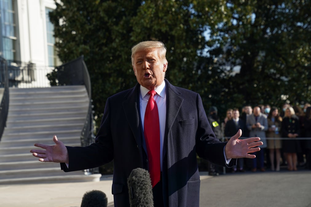 L'impeachment provoque une immense colere mais "je ne veux pas de violence", assure trump