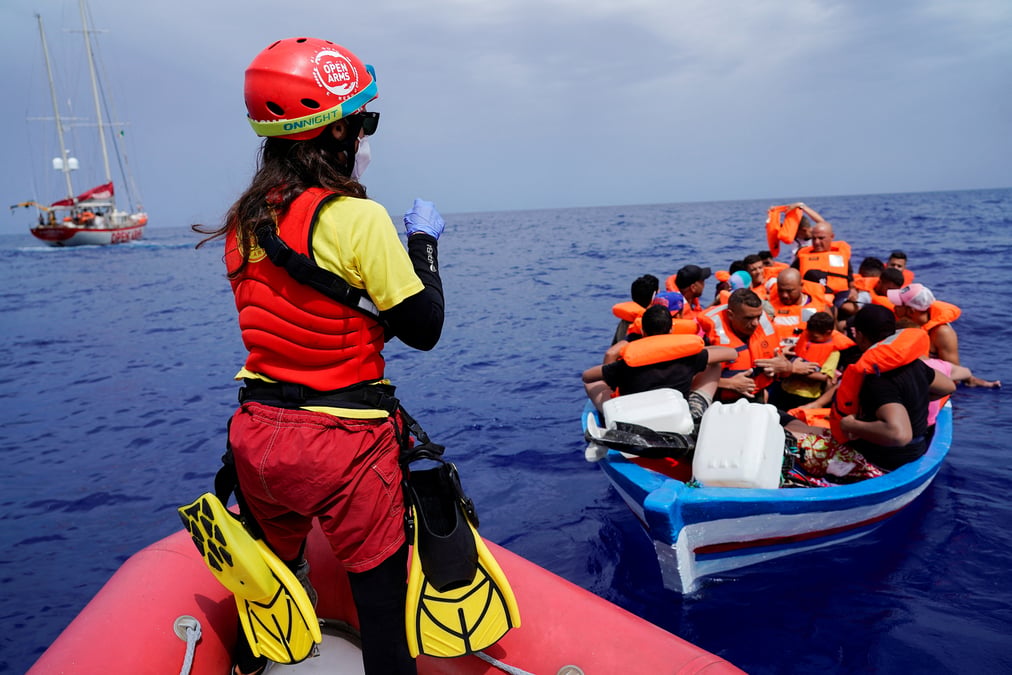 Plus de 4.400 migrants morts en mer en tentant de gagner l'espagne en 2021, selon un ong