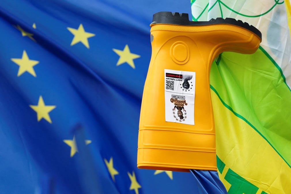 La Commission européenne met en garde contre toute comparaison, puisque sa dernière proposition intègre une révision de fond en comble de l'architecture de la PAC.