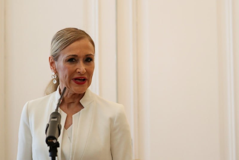 La presidente de la region de madrid demissionne