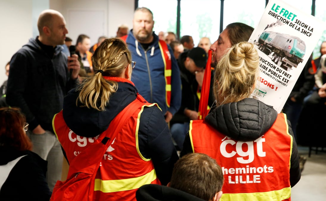 L'intersyndicale appelle А une journee de greves mardi