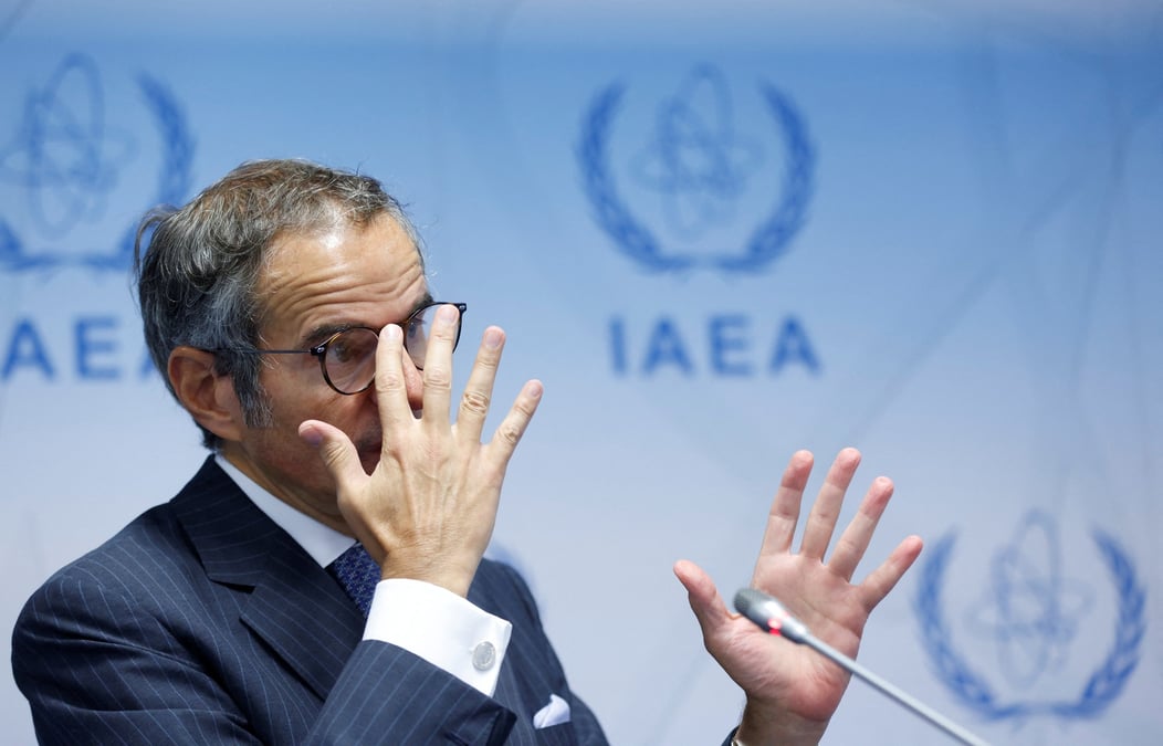 Rafael grossi, directeur de l'agence internationale de l'energie atomique (aiea), assiste a une conference de presse a vienne, en autriche