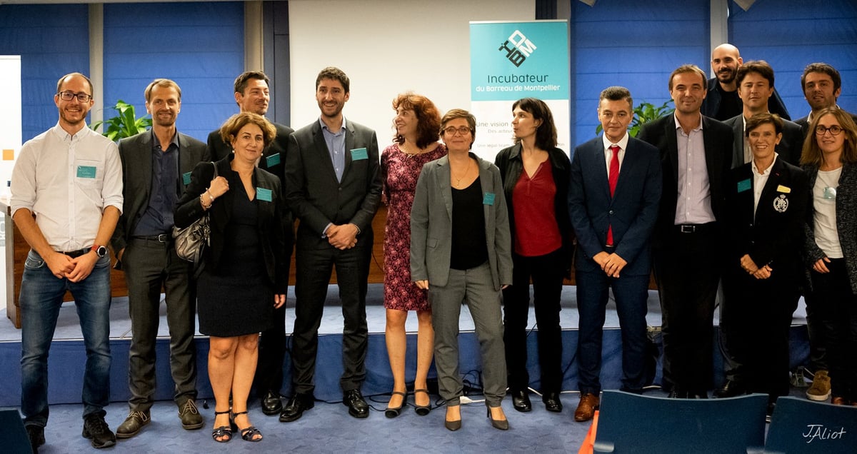Mélanie Parnot, aux côtés de l'équipe et des partenaires de l'IdBM