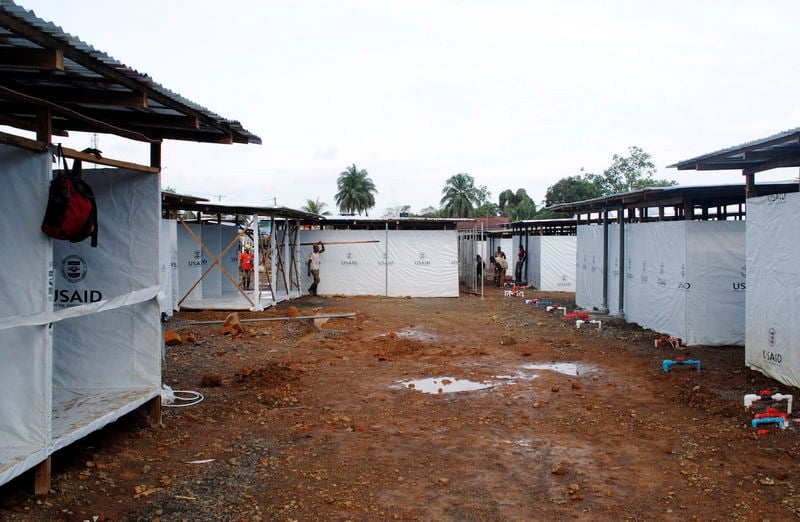 Ebola incite à repenser les programmes d'aide en Afrique