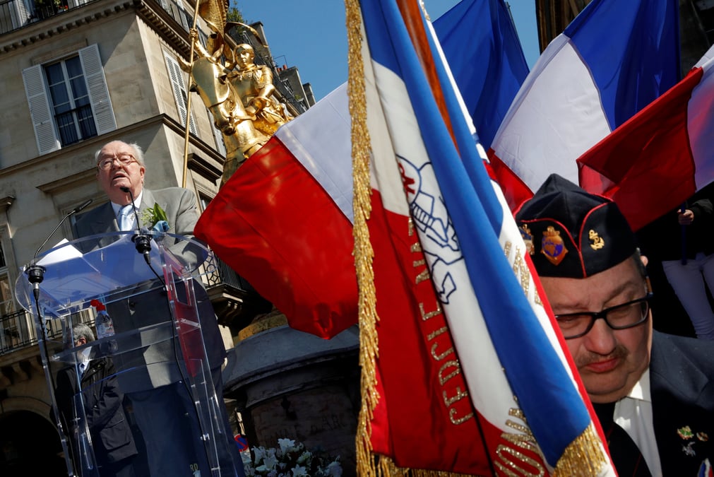 Jean-marie le pen celebre sa jeanne d'arc