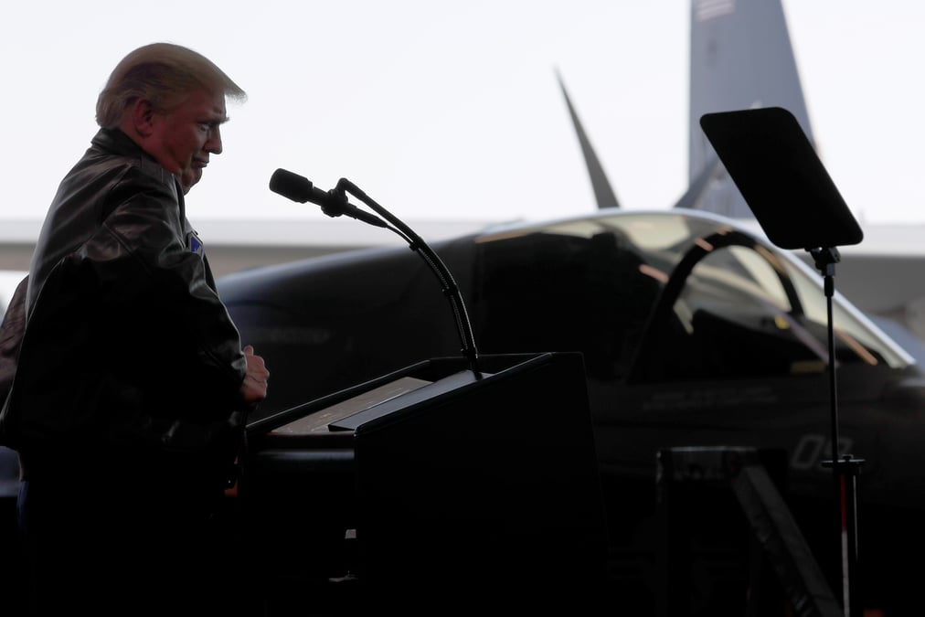 Trump fait l'eloge des dirigeants saoudiens apres la vague d'arrestations