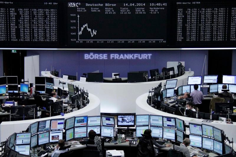 Les Bourses européennes reculent encore à mi-séance