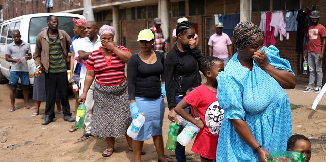 33 milliards devaient revenir mécaniquement à l'Afrique. La communauté internationale augmenté le montant alloué aux pays pauvres à 100 milliards, en réallouant une partie des DTS des pays riches.