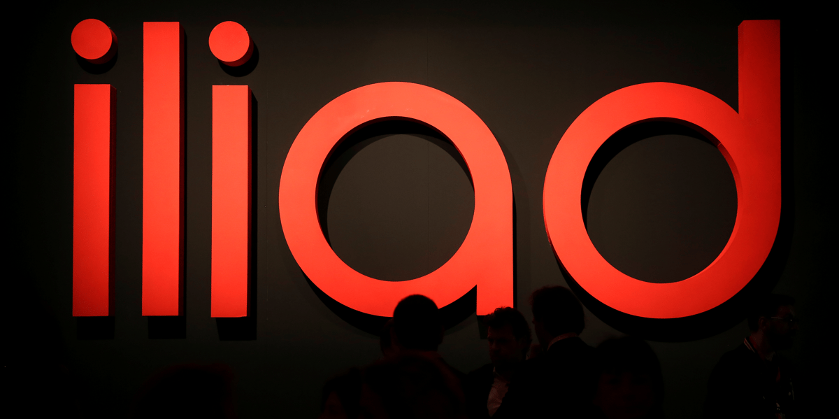Iliad perd des abonnes mobiles au premier semestre, revoit son objectif 2020