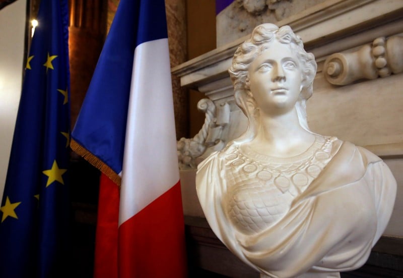 Le senat entame l'examen de la loi sur la revision constitutionnelle
