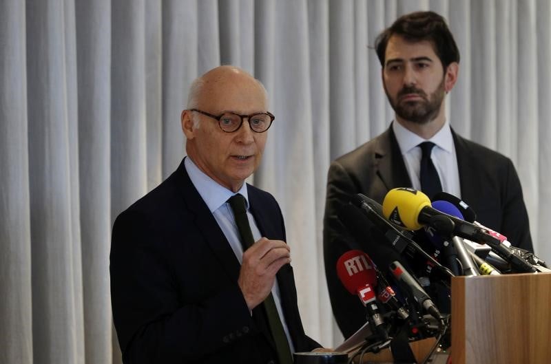 Les avocats du couple fillon contestent le pnf