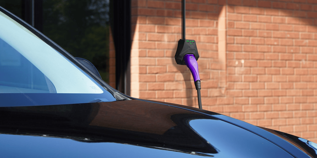 La startup montpelliéraine Ampère est positionnée sur la mobilité électrique et la massification des points de charge des véhicules électriques.