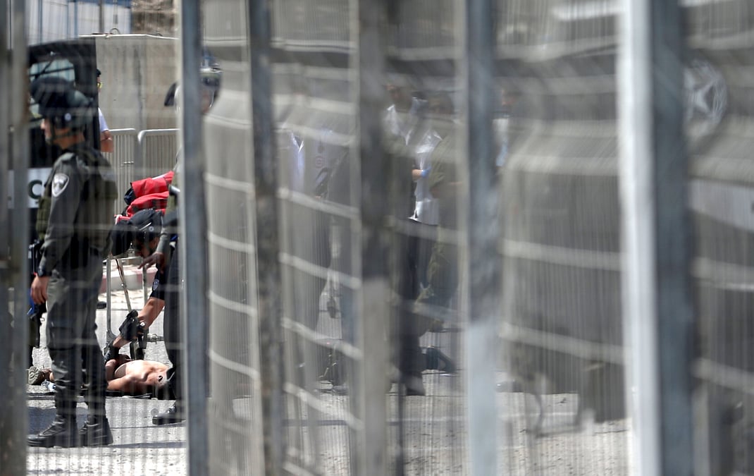 Deux palestiniens abattus pres de ramallah