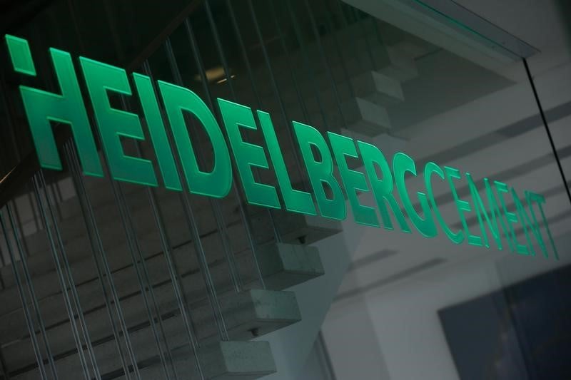 Heidelbergcement depasse les attentes au 3e trimestre, baisse des couts
