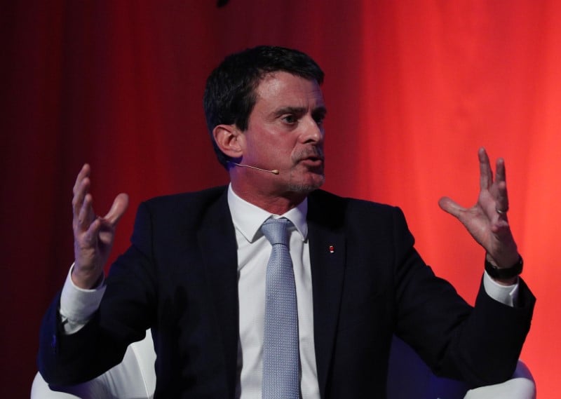 La chef des socialistes appelle valls a demissionner de l'assemblee