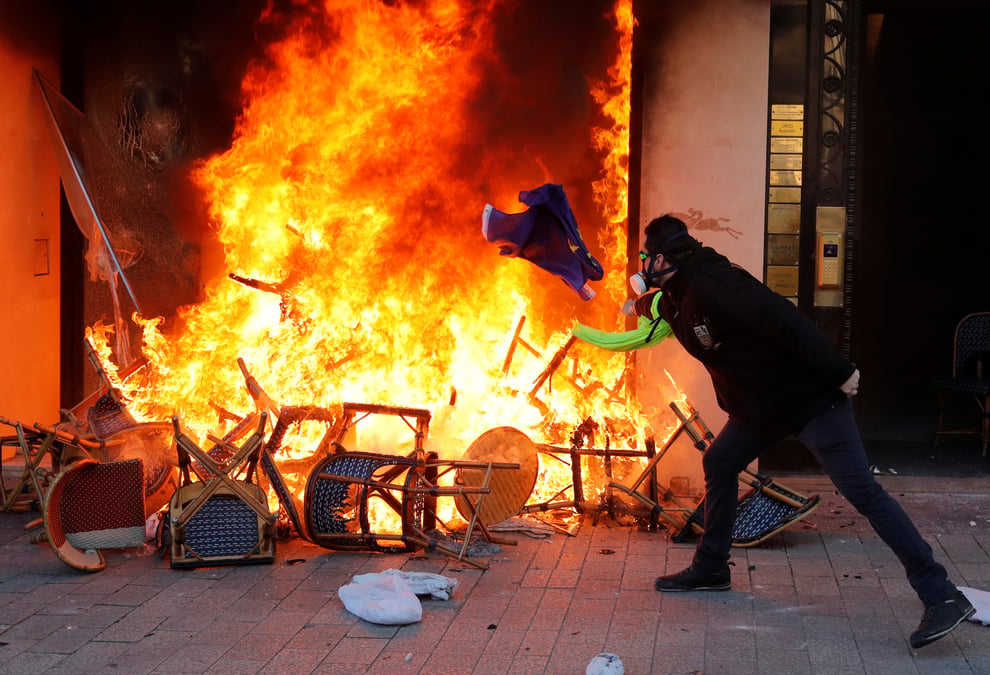 "gilets jaunes": regain de violences au 18e samedi de mobilisation