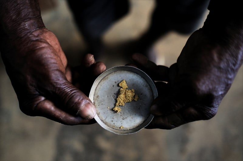 Hulot oppose a un projet de mine guyanaise soutenu par macron