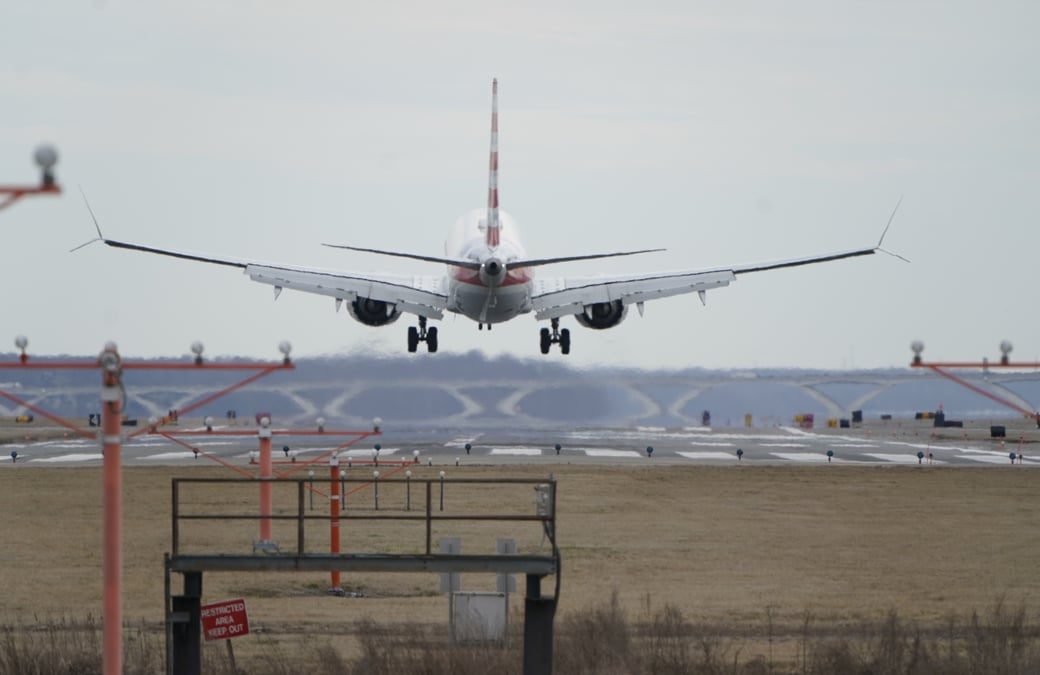 American airlines abaisse sa prevision de revenu avec le 737 max