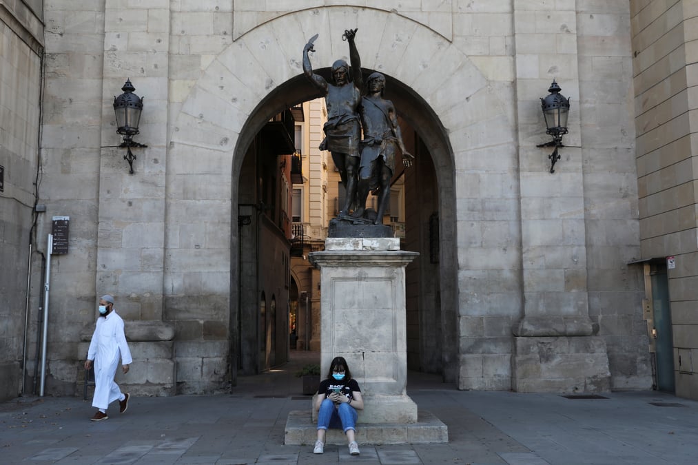 Coronavirus: le port du masque obligatoire partout en catalogne