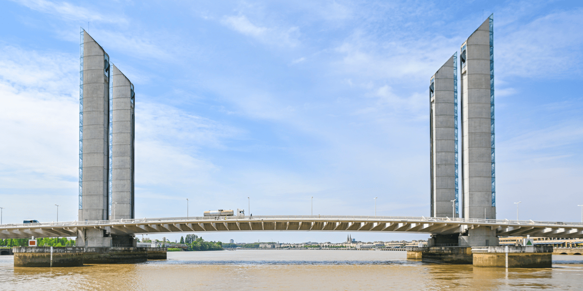 Pont Chaban-Delmas